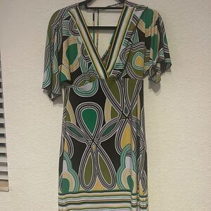Cute Summer Dress - Open Back Tie - Low Cut Front Size Small - Green & Yellow